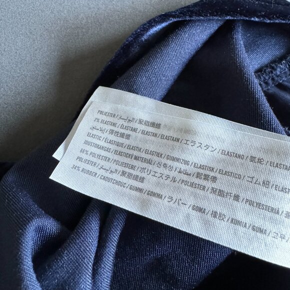 Abercrombie & Fitch | NWOT Navy Blue Velvet Sleeveless Top Size Large - Picture 9 of 9